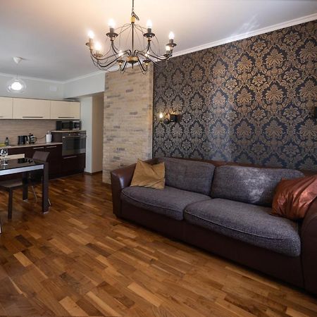 Revalia T1 Airport-Bus Station One-Bedroom Apartment Dış mekan fotoğraf