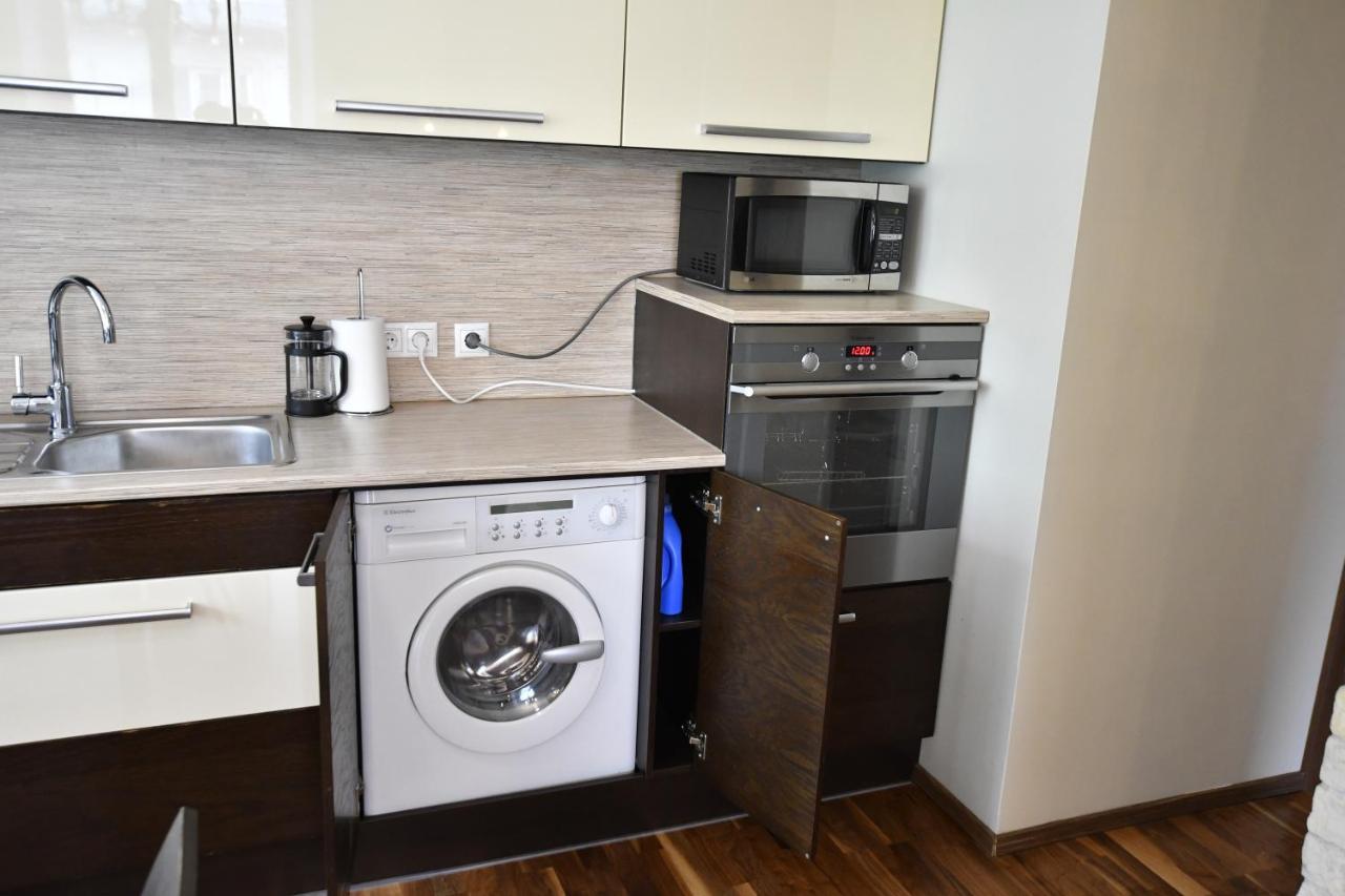 Revalia T1 Airport-Bus Station One-Bedroom Apartment Dış mekan fotoğraf